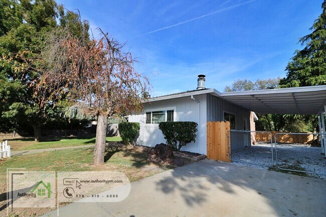 Building Photo - 155 Mary Ln