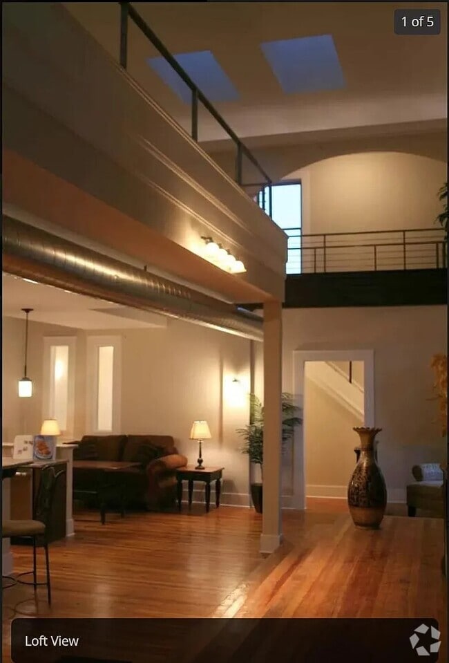 Building Photo - 10 W Pulteney Sq
