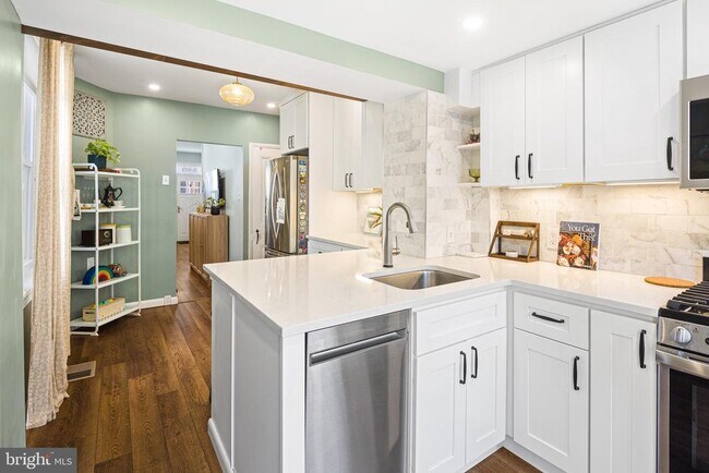 Foto del edificio - 880 N Myrtlewood St
