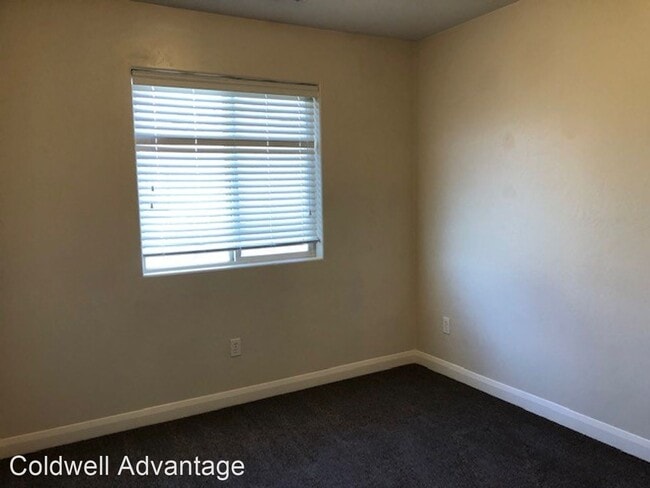 3 br, 2.5 bath House - 370 W 1425 N #3 - 4