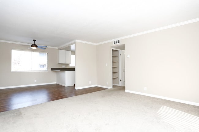 Colonial Gardens - Apartments at 41777 Grimmer Blvd Fremont, CA