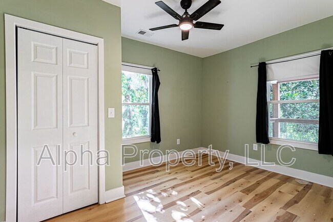 Foto del edificio - 627 S 284