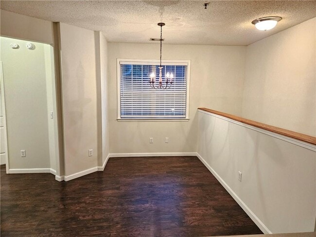 Building Photo - 510 Spring Heights Ln