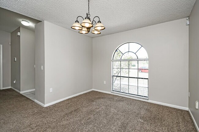 Foto del edificio - 1209 Croydon Cir