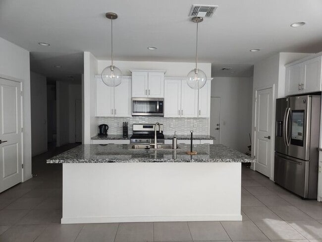 Photo - Mountain view single story home.