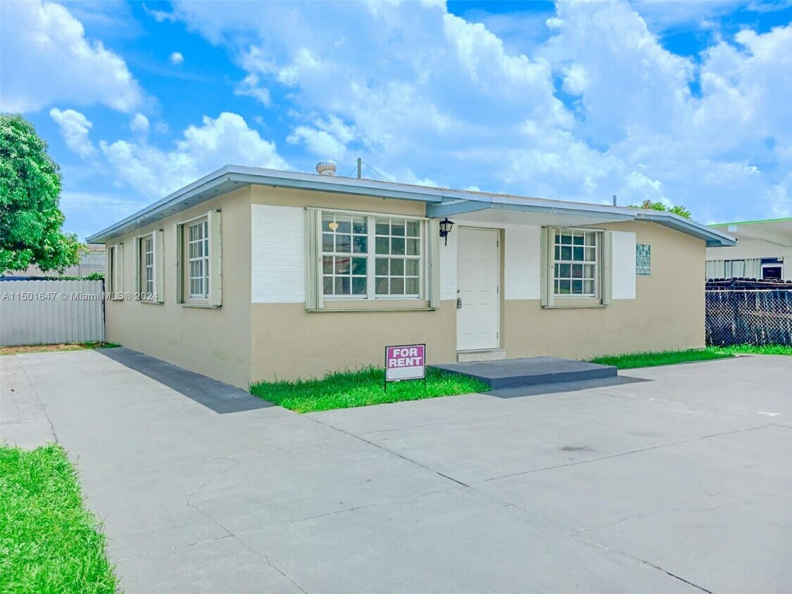 30 E 19th St, Hialeah, FL 33010 House Rental in Hialeah, FL