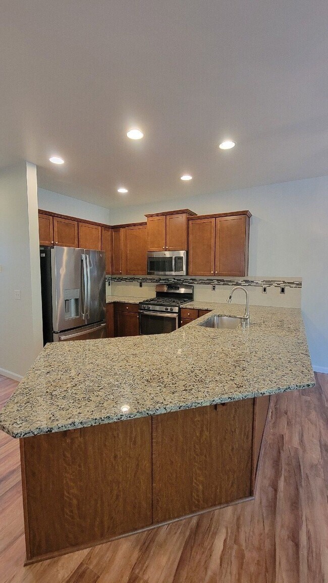 Foto del edificio - 1811 77th Ave SE