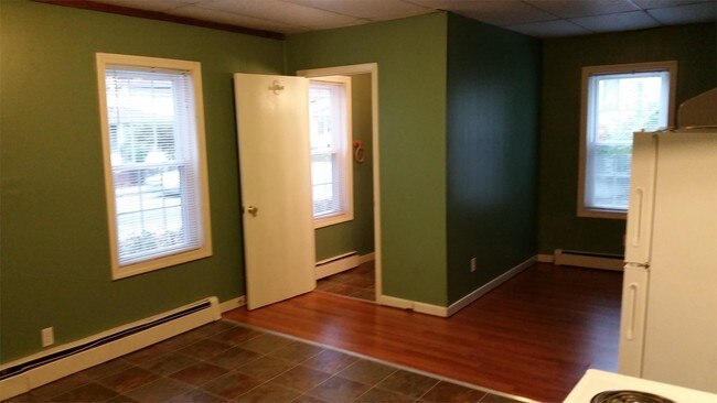 Building Photo - 4 Vosler Dr