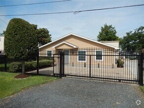 Building Photo - 3802 Osage St