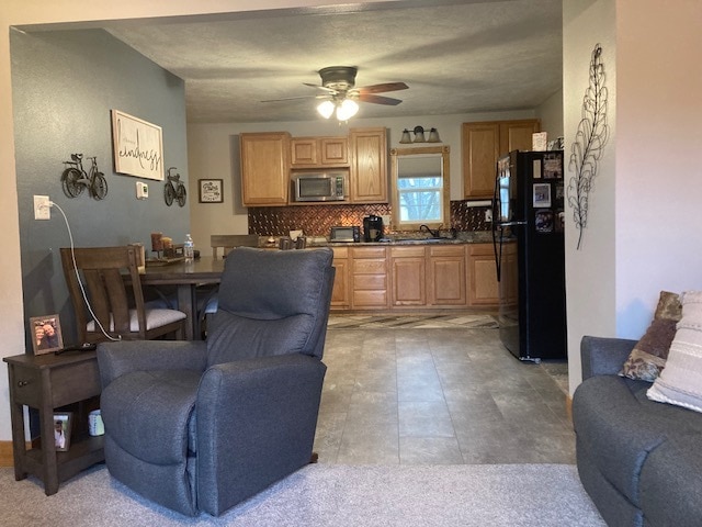 Kitchen 203 Maple - 403 N Maple St