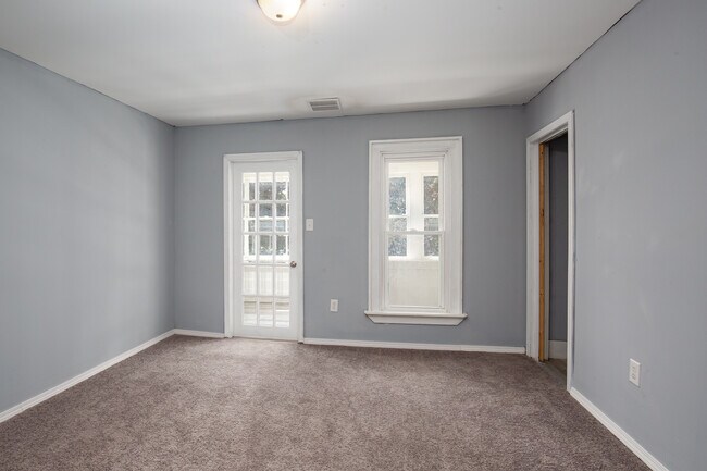 Foto del edificio - 399 S Division St