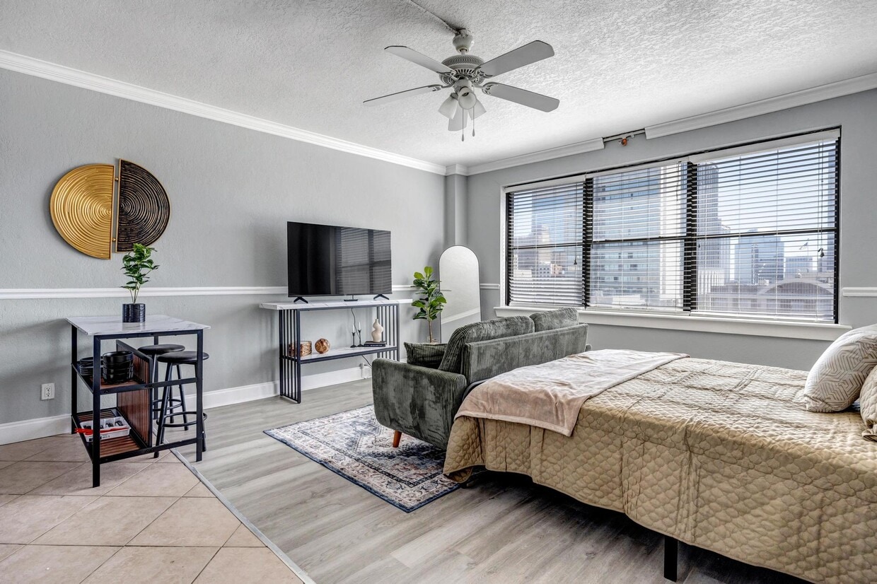 Foto principal - 311 W Ashley St