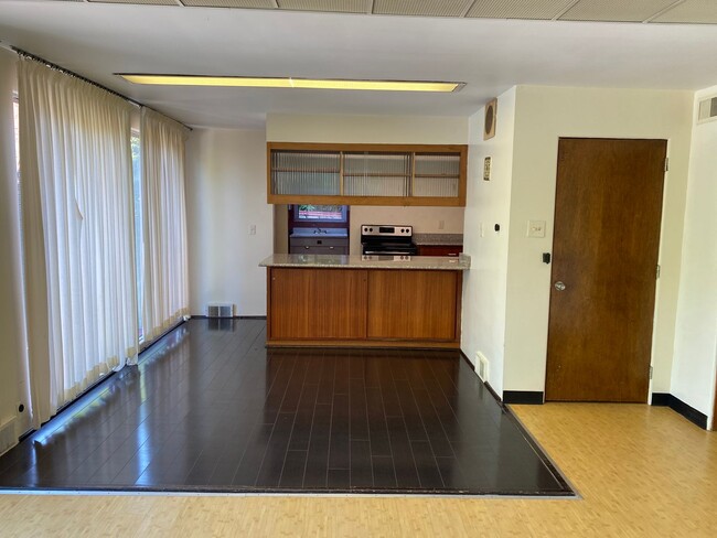 Photo - Incredibly Unique Property in the Heart of Shadyside! House