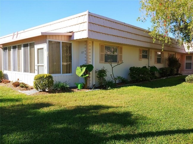 Foto del edificio - 1811 Bedford Ln