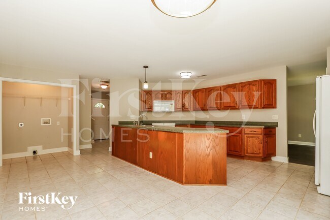 Foto del edificio - 1237 State Rd S-8-806