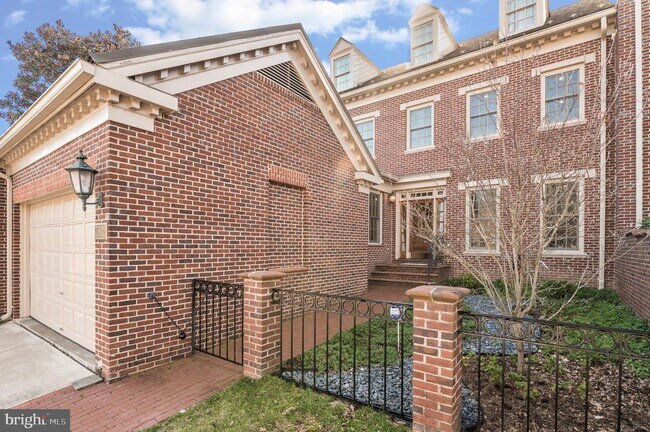 Building Photo - 7802 Hidden Meadow Terrace