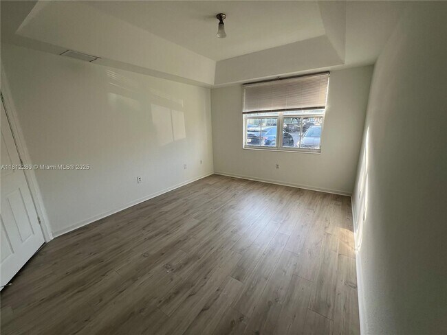Building Photo - 11201 NW 83rd St