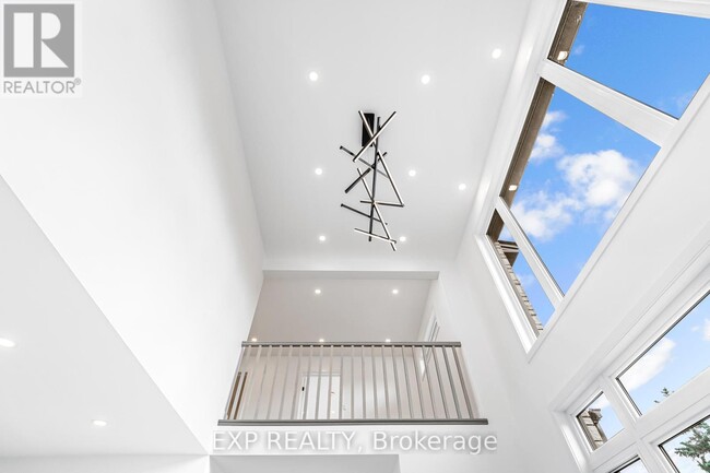 Building Photo - 489 Duvernay Dr