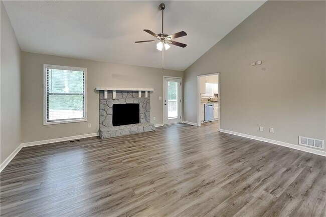 Building Photo - 6606 Catawba Dr
