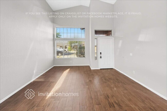 Building Photo - 2125 S 114th Ln