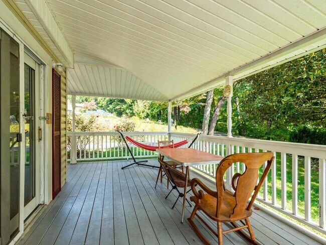 Building Photo - 211 Woodland Drive