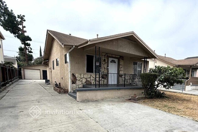 Building Photo - 1440 E 52nd St