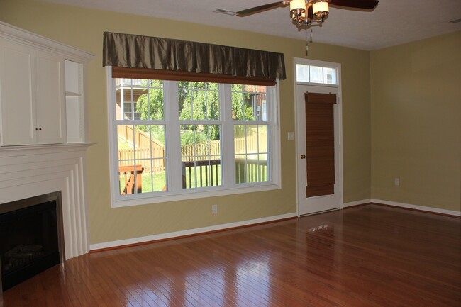 Foto del edificio - Townhouse for Rent in Taylor Springs