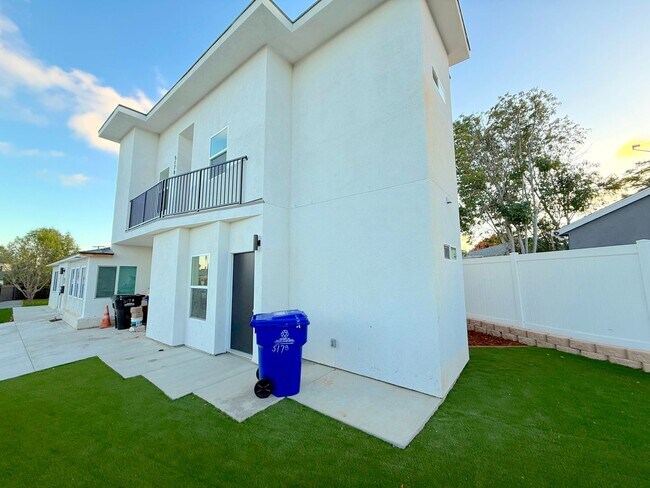 Foto del edificio - BRAND NEW 2026!! 4BD/2BA