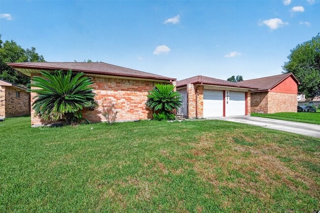 Photo - 1379 Wrotham Lane Unit House