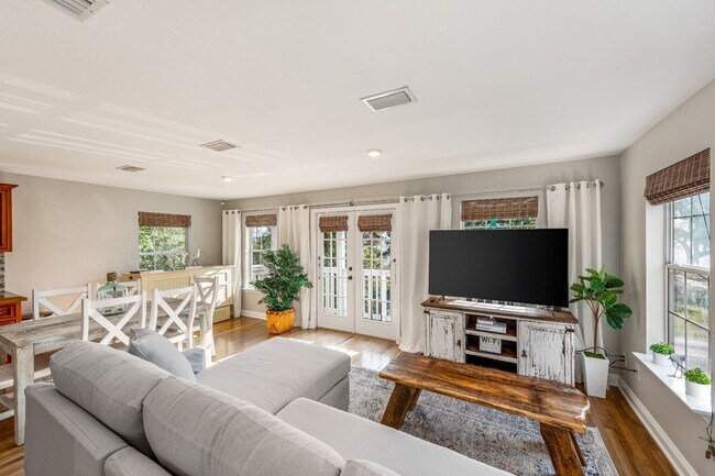 Foto del edificio - 2633 Bay Grove Rd