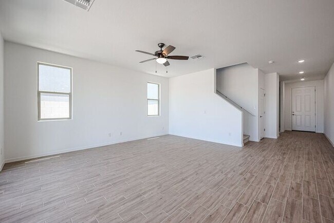 Building Photo - HOME IN LAVEEN! 4 BED 3.5 BA 3 CAR GARAGE!...