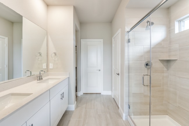 Building Photo - 611 Jack St