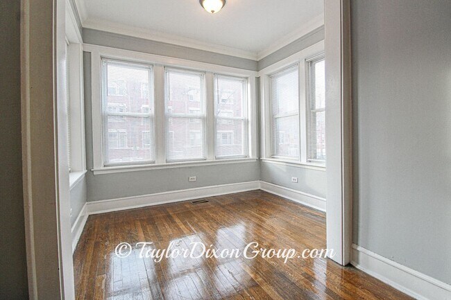 Foto del edificio - 6607 S Greenwood Ave