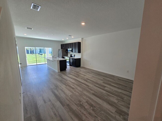 Foto del edificio - 737 W Oak Dr