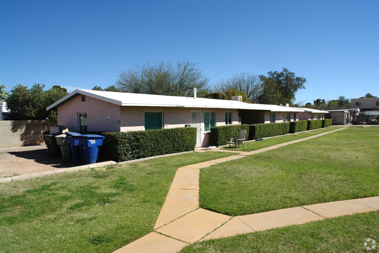 Primary Photo - 3734-3740 E Pima St