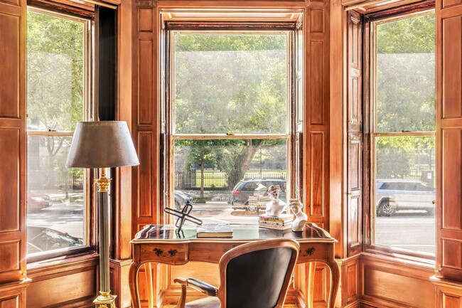 Foto del edificio - 12 Mt Morris Park W