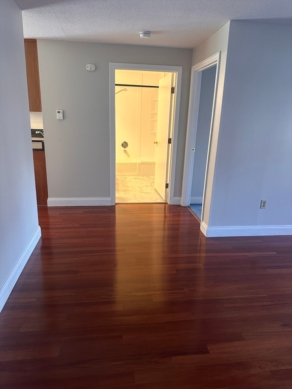 Building Photo - 1600 Skyline Dr