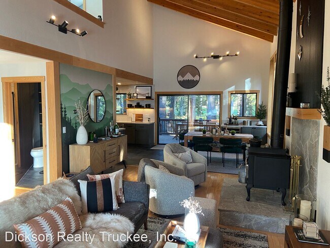 Building Photo - 3 br, 2 bath House - 12151 Snowpeak Way