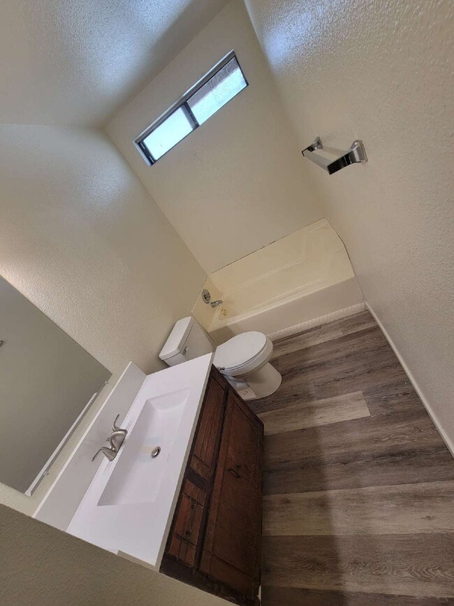 Foto del edificio - 1024 X St