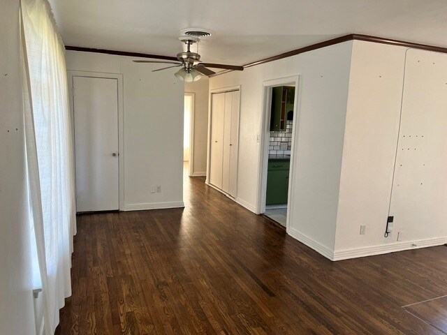 Building Photo - 4720 Lowell Ln