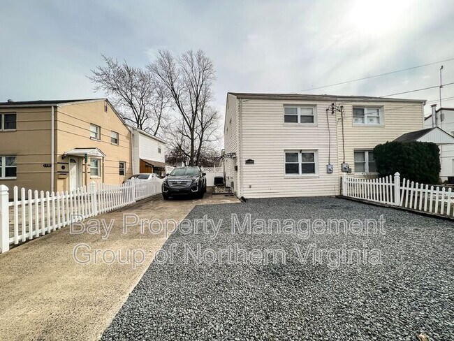 Foto del edificio - 5440 8th Rd S