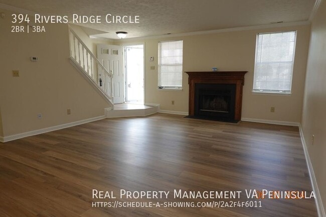 Foto del edificio - 394 Rivers Ridge Cir