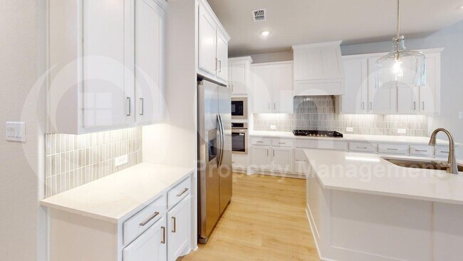 Foto del edificio - 4733 Baytown Ln