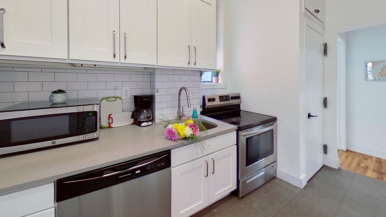 Photo - Beautiful Private ROOM in Fort Greene Apartment