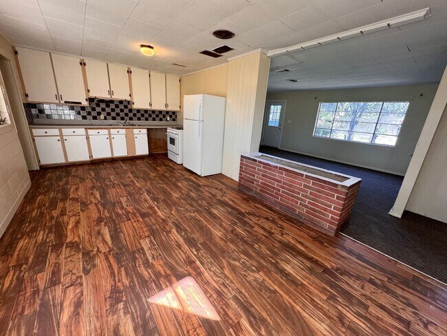 Foto del edificio - 4 br, 2 bath House - 931 Davidson Dr (795)