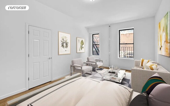 Building Photo - 100 W 67th St