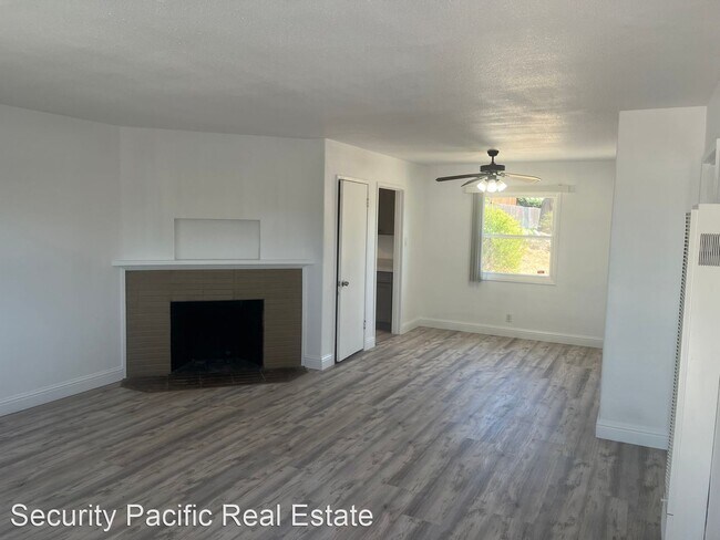 Building Photo - 2 br, 1 bath House - 2010 Rancho Rd