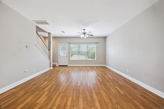 Foto del edificio - 7206 Providence Ave