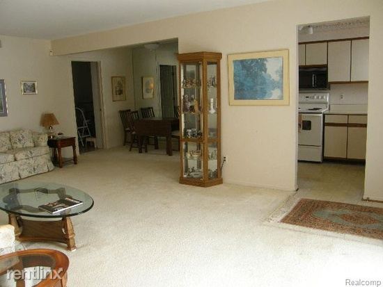 Foto del edificio - 1020 Country Club Dr