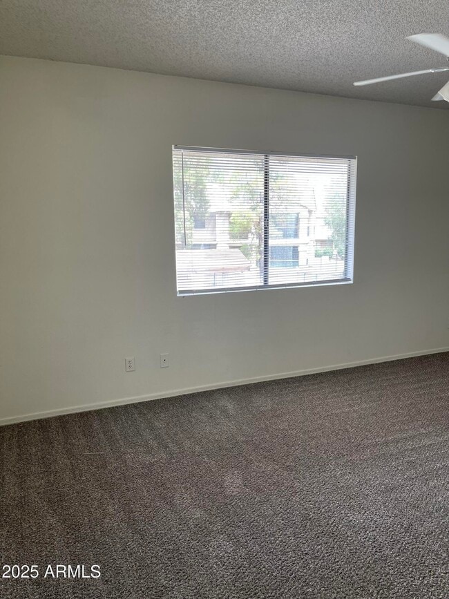 Building Photo - 6550 N 47th Ave